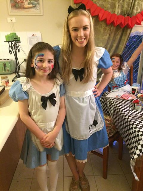 Alice in Wonderland kids party entertainer