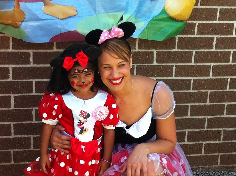 minnie mouse kids party character 