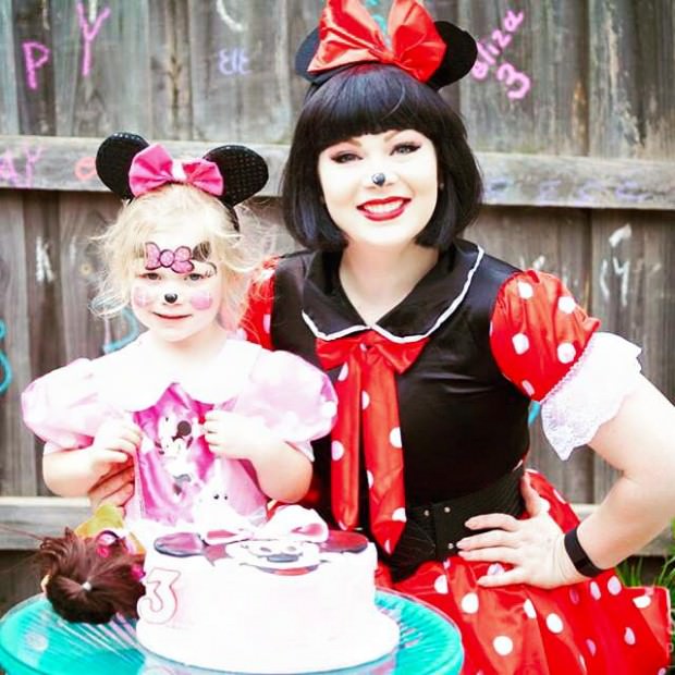 Minnie Mouse kids party character
